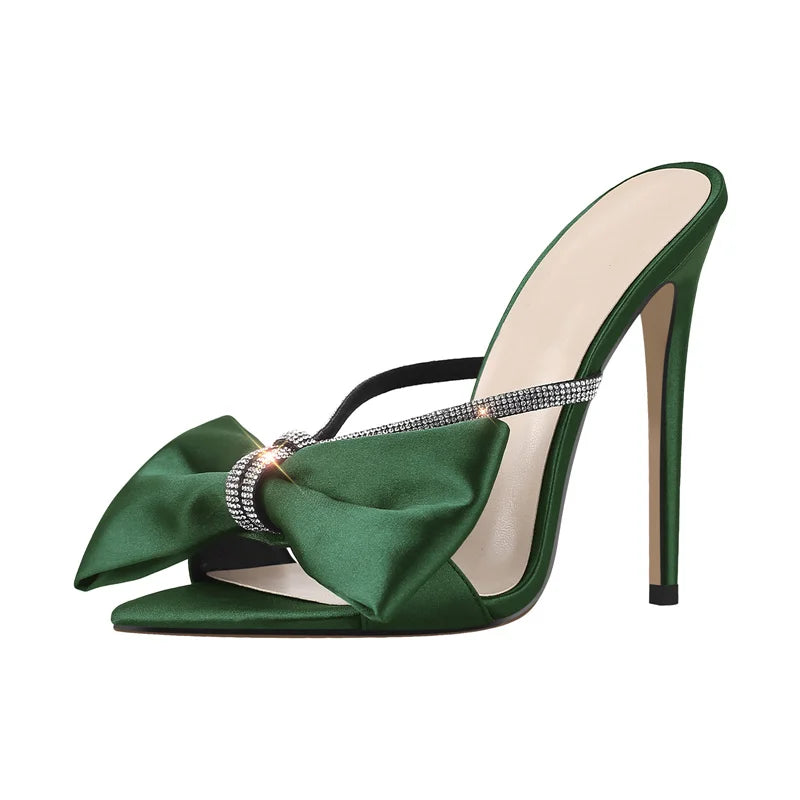 PRETTY AND PAID HEEL
