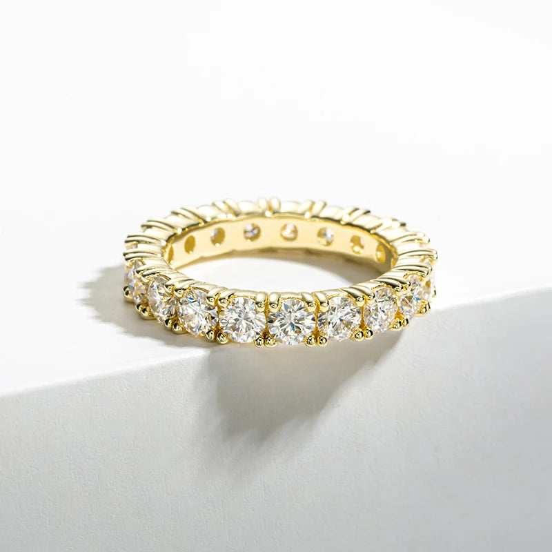DIAMOND REIGN MOISSANITE RING