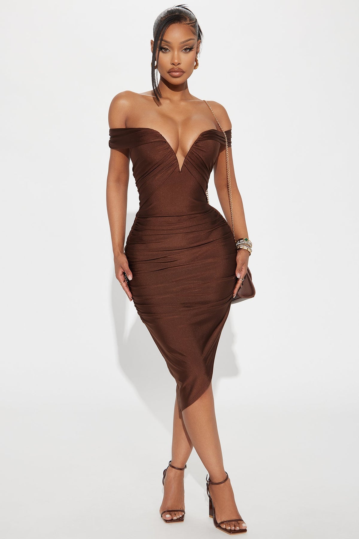 https://cdn.shopify.com/s/files/1/0293/9277/files/01-16-25_S2_7_D12363_Chocolate_CXB_AA_14-57-13_30612_PXF.jpg?v=1737155297