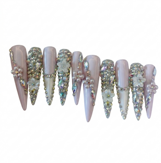 LUXE BOUQUET STILETTO PRESS ON NAIL