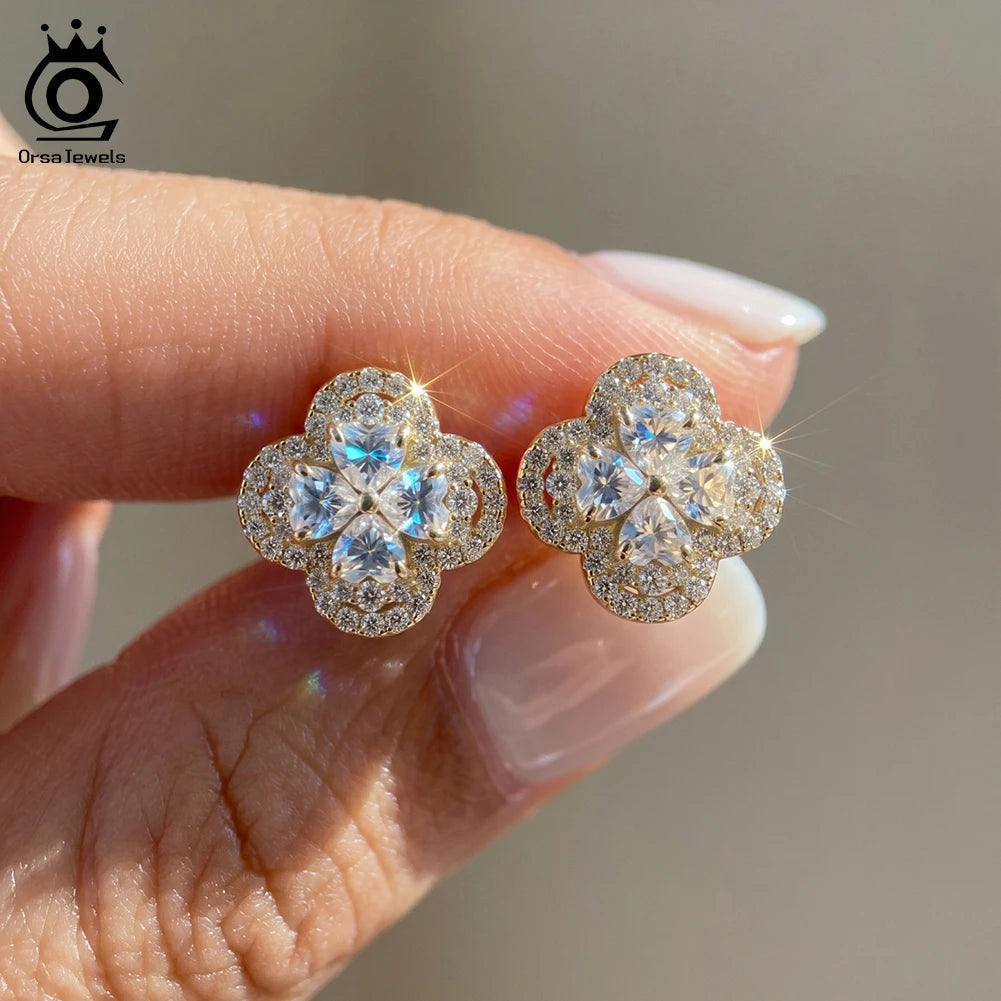 ORSA JEWELS Exquisite 925 Sterling Silver Clover Moissanite Earrings for Women D Color VVS Moissanite Diamand Jewelry MOE22