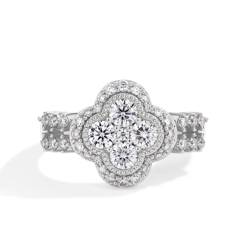 LUXE CLOVER MOISSANITE RING