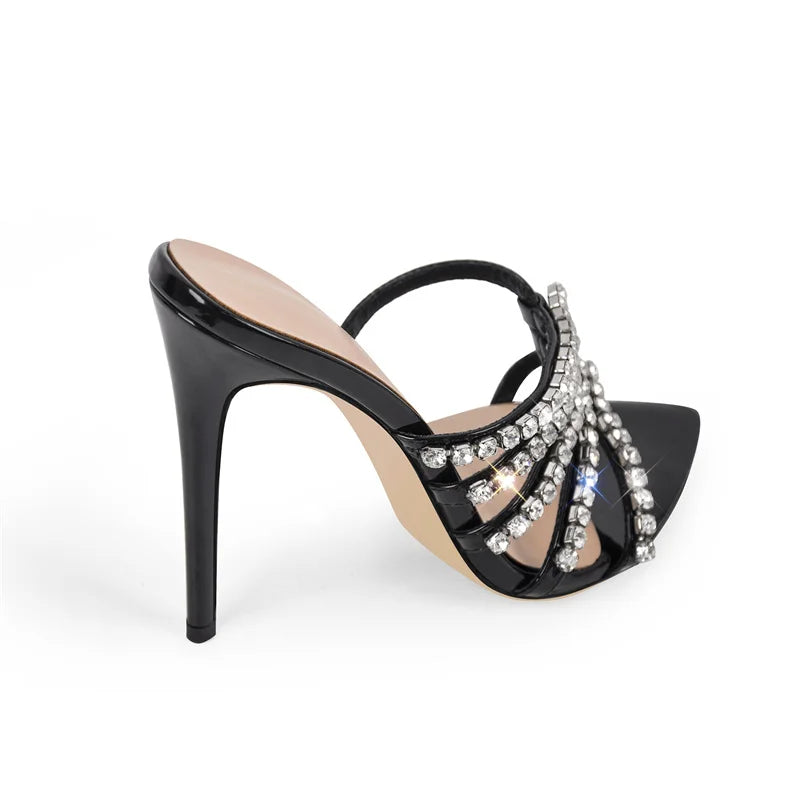 FIRST CLASS HEEL