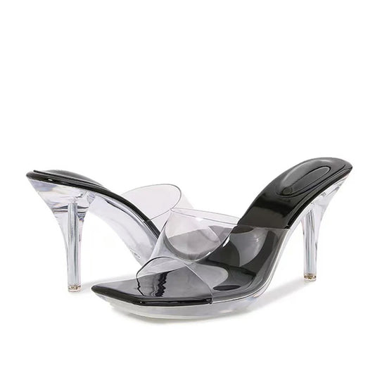 PRETTY AND PETTY HEEL
